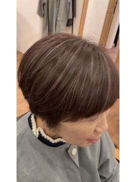 ウェリナ(welina) 白髪ぼかしハイライト