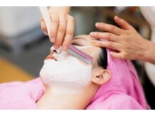 フタバ(FUTABA)の雰囲気（日本剃刀・西洋剃刀使用。肌への負担が最小限となっております。）