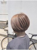 ミルクティーベージュ☆前下がりショートボブ