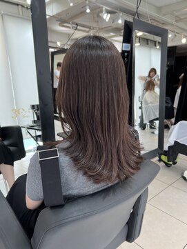 アクアオモテサンドウ(ACQUA omotesando) ☆ミディアムレイヤーブリーチなしダークグレーショコラカラー