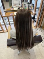 アロハナ(ALOHANA)&nbsp;カラーとエクステで作るハイライトカラー