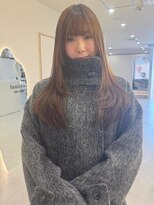 ファミーユプラス(famiiyu+)&nbsp;重ためミディアムレイヤー/バタフライカット/ハッシュカット