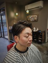 バク(BAKU)&nbsp;7、3ツーブロックカット