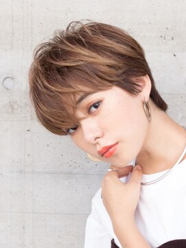 メイクス 表参道(MAKE'S omotesando) クラシカル斜めバングエアリーショート