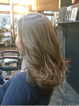 ヴァルゴール はりまや町店(Virgowl) エアリーセミディ無造作カール＆透け感カラー