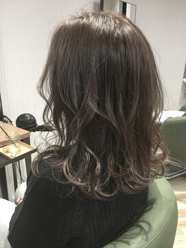 ヘアースパリゾート リアン 燕三条店(Lien) セピアグレージュ_