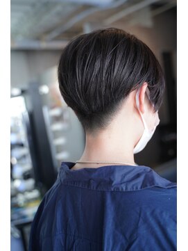 シャロン(SHARON) 【SHARON原宿】黒髪ベリーショート/刈り上げ/ハンサムショート