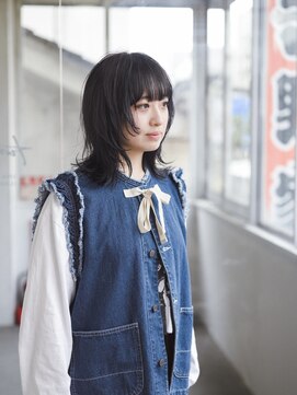 カートバイハイジ(Kurt by Heidi) ミディアムウルフ×ブルーブラック