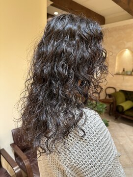 ビュートリアム265(BEAUTRIUM 265) ハードパーマ/強めパーマ/クリクリパーマ/ロングレイヤー銀座