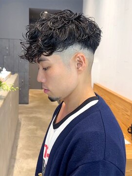 アルバム 銀座(ALBUM GINZA) ブルーグレージュ短髪アッシュブラックツーブロック_ba482761