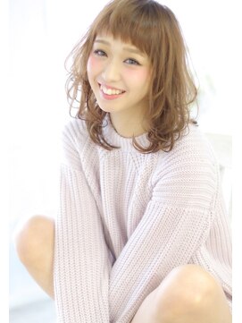 シロフイケブクロ(shirof ikebukuro) ショートバングほわほわカール