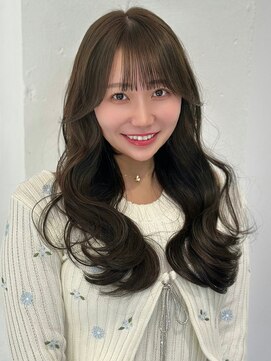 アイドットプラスフェリシア 表参道(i.+FERiCIA.) オリーブカラーで透明感☆ウェーブヘア