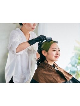 オーナー自ら厳選したインドの最高級品質のヘナを使用！ヘナだからこそ美しくオシャレな仕上がりに＊