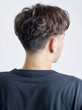 グルーマーズクレッジ 渋谷店(GROOMER/S CREDGE) men's/メンズ/フェザーパーマ/サーフカール/ダウンパーマ/渋谷