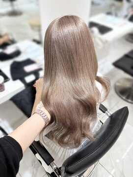 ランテルディ 渋谷(LANTERDIT) ミルクティーベージュ ベージュカラー 透明感カラー 韓国ヘア