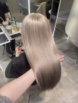 ジーナリア(Xena ria) 《Kaede》うる艶ホワイトミルクティー