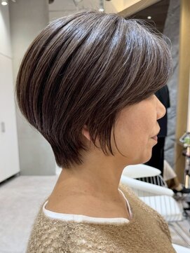 ソワネ 表参道(soigne) 表参道白髪ぼかし顔周りレイヤーくびれショートボブアッシュ40代