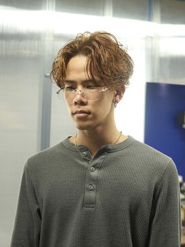 ボブ 小松(BOB) 10代20代メンズカットセンターパートニュアンスサーフカール