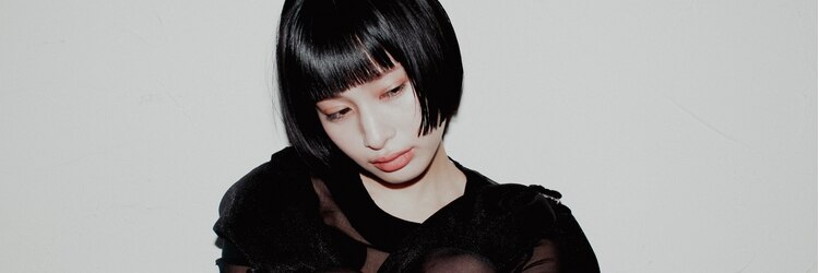ホーン(horn)のサロンヘッダー