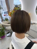 アン(an)&nbsp;首が綺麗に見えるミニボブ×秋色イルミナアース