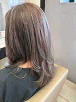 ヘアショップエヌアンドエー 久喜 栗橋店(hairshop N&A)&nbsp;白髪ぼかしグレージュ。骨格補正レイヤーセミロング
