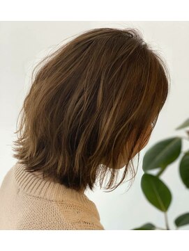 ココラボ(coco labo) 外ハネボブ、ハイライトカラー