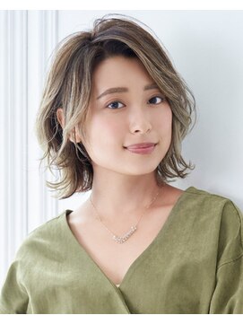 タヤ 武蔵小杉東急スクエア店(TAYA) ２０代３０代４０代大人かわいい小顔ひし形外ハネミディアム