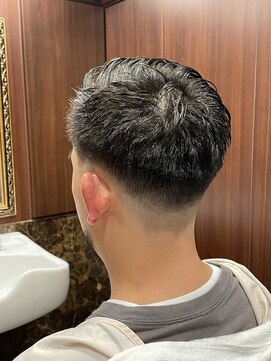 ヒロギンザ 池袋 サンシャイン通り店(HIRO GINZA) ローフェードスタイル