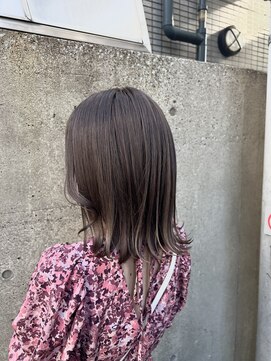 ペイジバイネオリーブ 吉祥寺店(Paige by Neolive) 切りっぱなし外ハネミディ×透明感ダークグレージュ