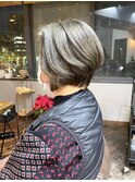 シークレットハイライト・白髪ぼかし・グレージュ・ショートボブ