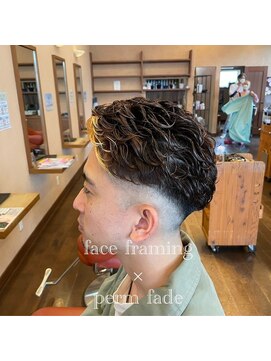 シェロヘア(cielo HAIR) フェイスフレミング×フェードパーマ