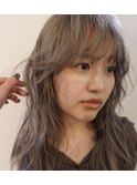 柔らかいハイトーングレージュ