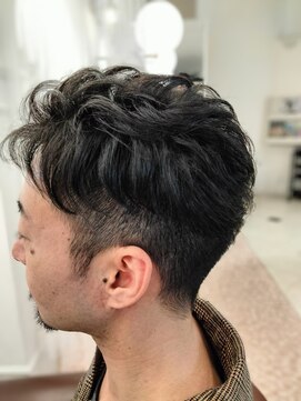 クイーンズゲート 昭和パレス店 ツーブロックメンズカット