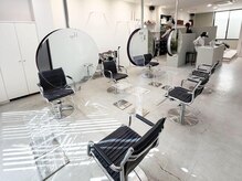 無機質×ハイセンスな空間｜落ち着いた雰囲気で居心地◎