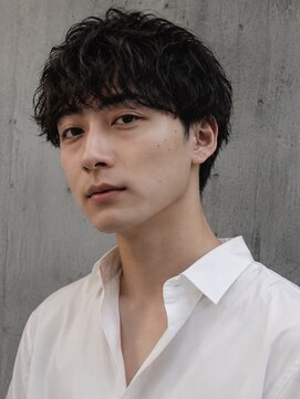 キュー(Cue_) ショートツイストマッシュシャドウパーマスパイラルパーマ