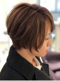 抜け感のあるショートスタイル