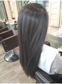 ストレートハイライト×ロングヘア