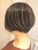 ブレス ヘアー clara店(Bless HAIR)&nbsp;30代40代・50代☆ハイライトがキレイな前下がりショートボブ