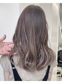 大人気の美髪カラー♪透明度たっぷりのブラウンベージュ