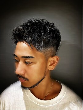 メンズ ラピス(Men's Lapis) フェードTHAアップバング