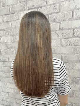 ベルポ(Bellpo) 艶髪ハイライトロングヘア 40代50代の癖毛の方へ