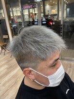 テーラヘアー 南行徳店(TELA HAIR) メンズに大人気！！ホワイトシルバー☆【南行徳店】