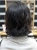 前回のパーマを生かしてカット