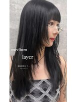 リリー(Lilley)&nbsp;(lilley内堀)韓国ヘア×レイヤーカット×ブルーブラック