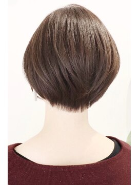 アイ(I.) 【 I. 】30代からのナチュラル前下がりショートボブ 川口