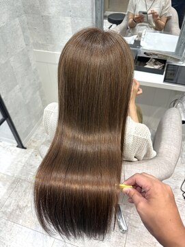 イーズ バイ インス(Yeeee.s by INCE) 白髪ぼかし/脱白髪染め/脱白髪染めハイライト/透明感