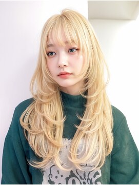 ラヴィ(Lavie) 韓国ヘアーハッシュカットレイヤーカットハイライトカラー