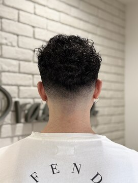 ドラセナ(Dracaena) フェイドカット×パーマ