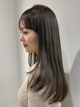 顔周りレイヤーカットベージュカラーくびれカット