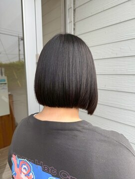 ヘアショップ エヌアンドエー 久喜菖蒲店(hair shop N&A) 地毛風グレージュ×顎ラインのコンパクトボブ